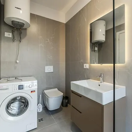 Metropolitan Living 1br By Pikhost Tirana