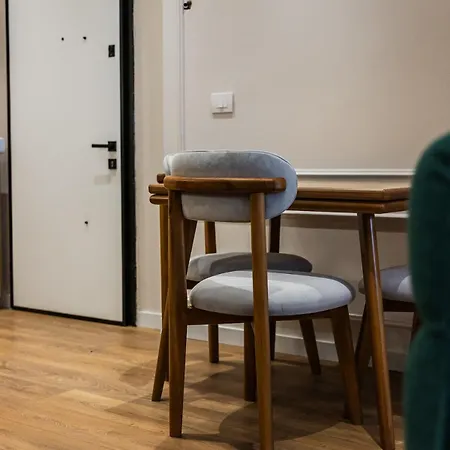Metropolitan Living 1br By Pikhost Appartement