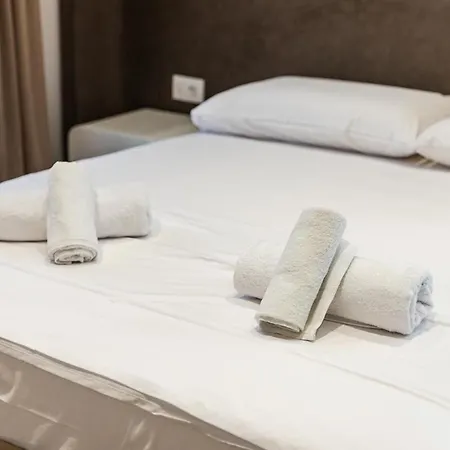 Metropolitan Living 1br By Pikhost * Tirana